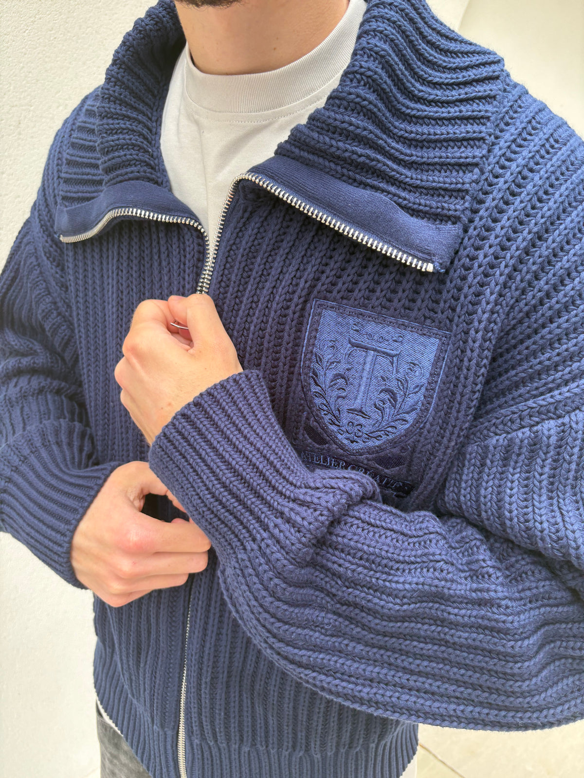 HEAVYWEIGHT KNIT TRACK JACKET - NAVY