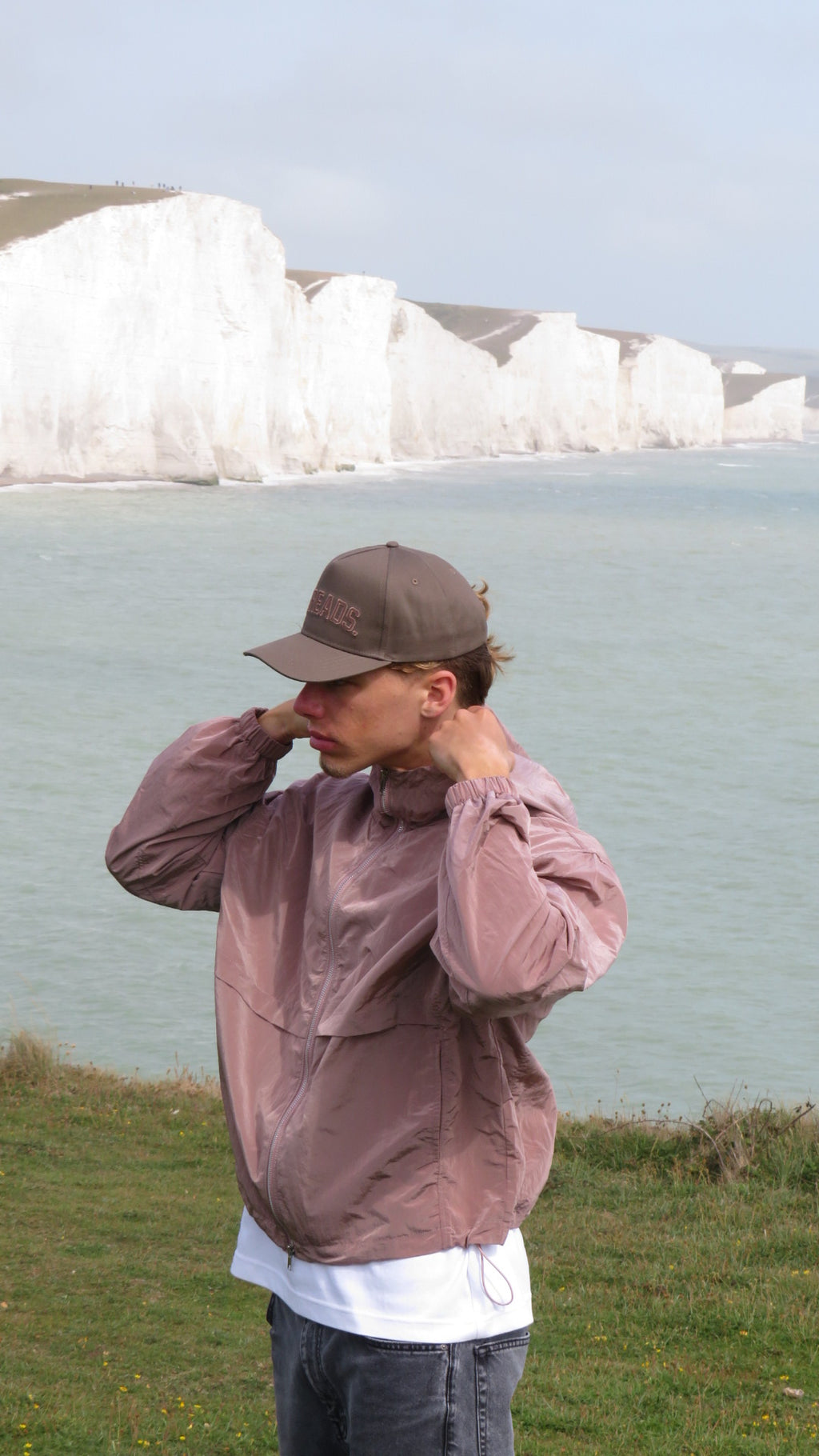 NYLON LIGHTWEIGHT WINDBREAKER - DUSTY PINK